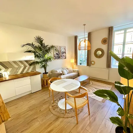 Apartment Le Montaigu De Bigorre Instant Pyrenees *