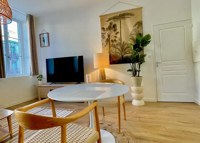 Le Montaigu De Bigorre Instant Pyrenees *